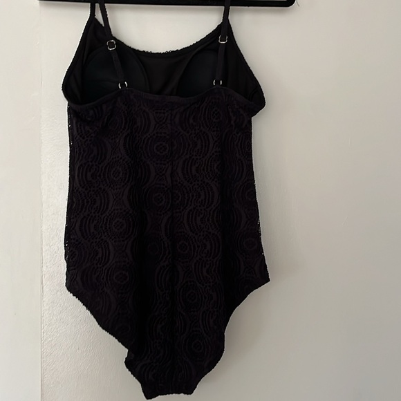 NWT Catalina one piece swimsuit - Picture 4 of 7